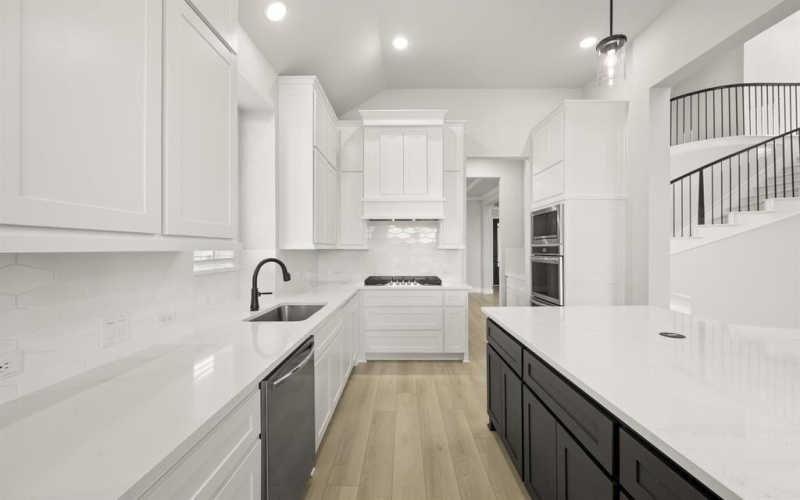 1104 Flock, Mansfield, TX 76063, 5 Bedrooms Bedrooms, ,5 BathroomsBathrooms,Residential,For Sale,1104 Flock,0,21065833