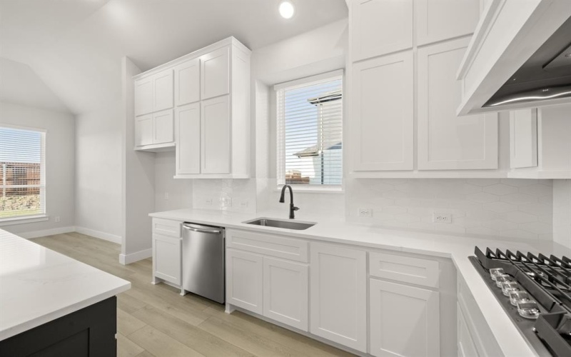 1104 Flock, Mansfield, TX 76063, 5 Bedrooms Bedrooms, ,5 BathroomsBathrooms,Residential,For Sale,1104 Flock,0,21065833