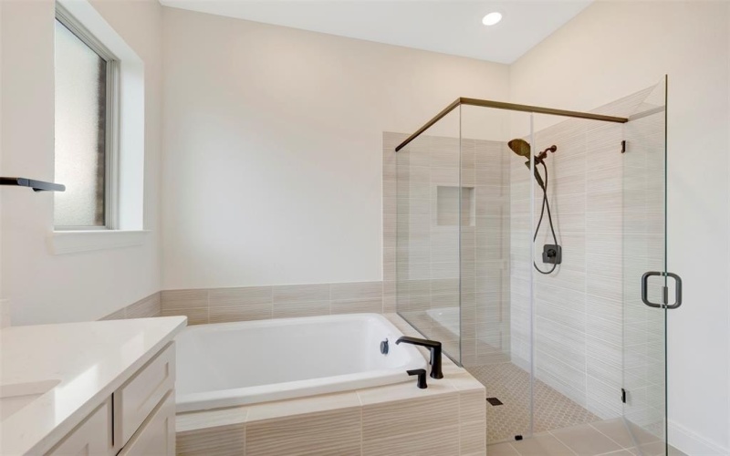 1832 Terraces Boulevard, Rockwall, TX 75087, 4 Habitaciones Habitaciones , ,3 BañosBaños,Residential,En Venta,1832 Terraces Boulevard,0,21065899