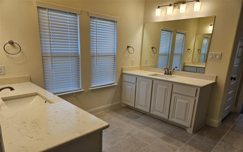 388 Willie's, Whitesboro, TX 76273, 5 Bedrooms Bedrooms, ,5 BathroomsBathrooms,Residential,For Sale,388 Willie's,0,21065900