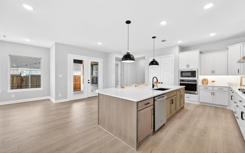 2079 Pine Grove Lane, Arlington, TX 76005, 3 Habitaciones Habitaciones , ,2 BañosBaños,Residential,En Venta,2079 Pine Grove Lane,0,21065911