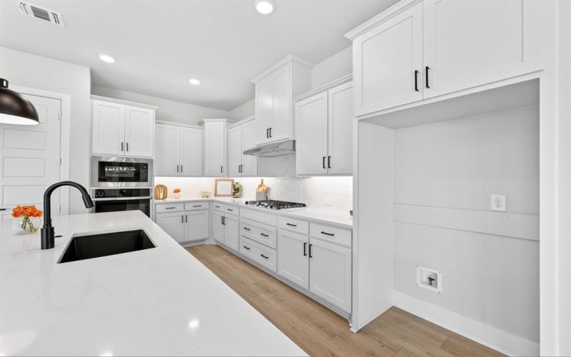 2079 Pine Grove Lane, Arlington, TX 76005, 3 Habitaciones Habitaciones , ,2 BañosBaños,Residential,En Venta,2079 Pine Grove Lane,0,21065911