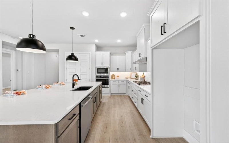 2079 Pine Grove Lane, Arlington, TX 76005, 3 Habitaciones Habitaciones , ,2 BañosBaños,Residential,En Venta,2079 Pine Grove Lane,0,21065911