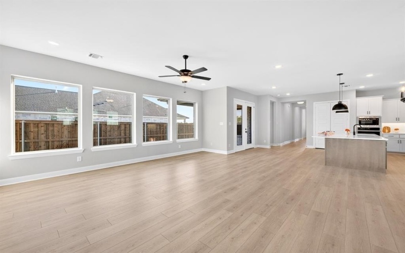 2079 Pine Grove Lane, Arlington, TX 76005, 3 Habitaciones Habitaciones , ,2 BañosBaños,Residential,En Venta,2079 Pine Grove Lane,0,21065911