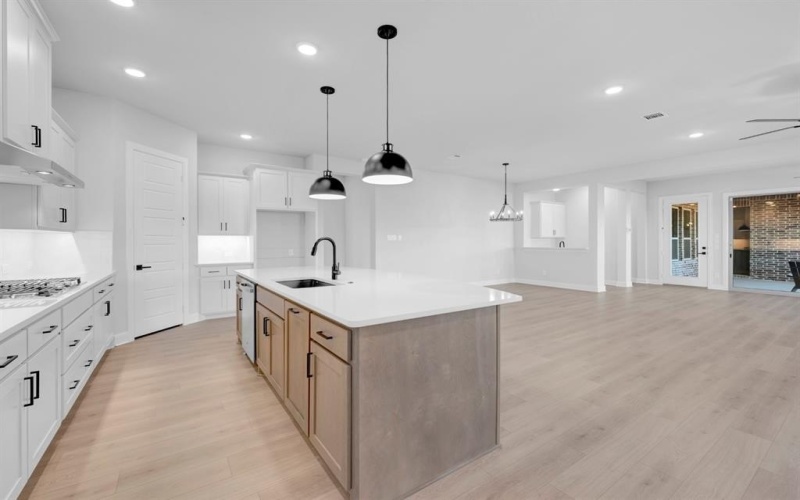 2085 Pine Grove Lane, Arlington, TX 76005, 2 Habitaciones Habitaciones , ,2 BañosBaños,Residential,En Venta,2085 Pine Grove Lane,0,21065927