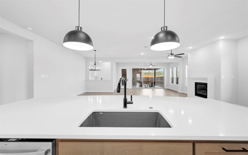 2085 Pine Grove Lane, Arlington, TX 76005, 2 Habitaciones Habitaciones , ,2 BañosBaños,Residential,En Venta,2085 Pine Grove Lane,0,21065927