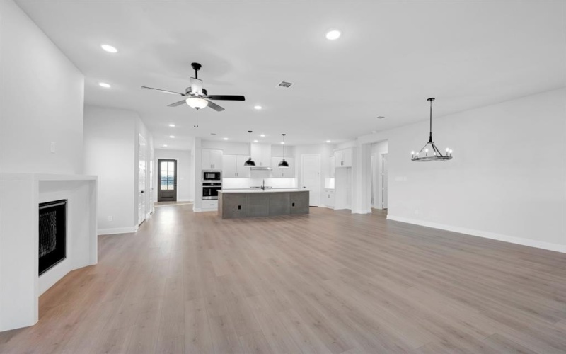 2085 Pine Grove Lane, Arlington, TX 76005, 2 Habitaciones Habitaciones , ,2 BañosBaños,Residential,En Venta,2085 Pine Grove Lane,0,21065927