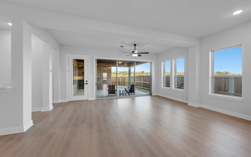 2085 Pine Grove Lane, Arlington, TX 76005, 2 Habitaciones Habitaciones , ,2 BañosBaños,Residential,En Venta,2085 Pine Grove Lane,0,21065927