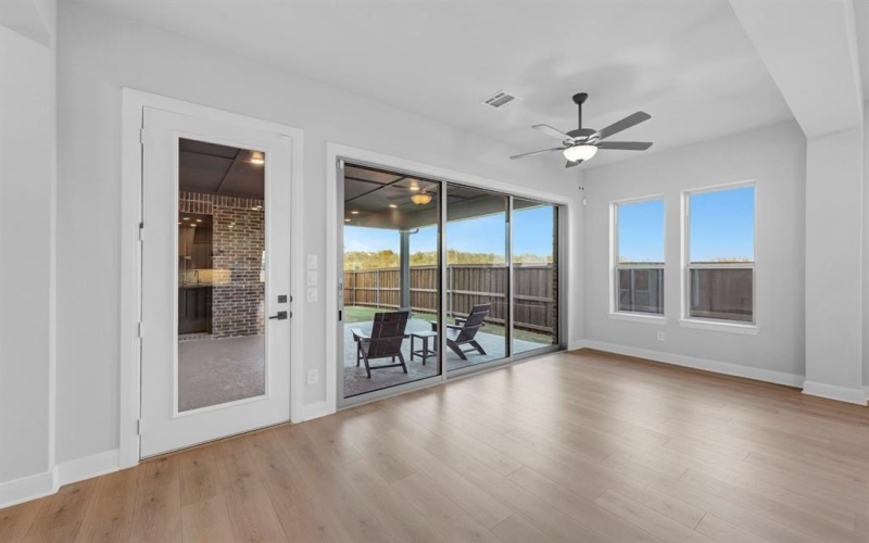 2085 Pine Grove Lane, Arlington, TX 76005, 2 Habitaciones Habitaciones , ,2 BañosBaños,Residential,En Venta,2085 Pine Grove Lane,0,21065927