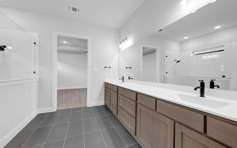 2085 Pine Grove Lane, Arlington, TX 76005, 2 Habitaciones Habitaciones , ,2 BañosBaños,Residential,En Venta,2085 Pine Grove Lane,0,21065927