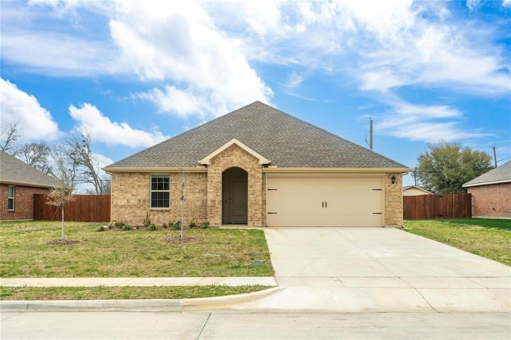 1900 Sandy Knoll Drive, Kaufman, TX 75142, 4 Bedrooms Bedrooms, ,2 BathroomsBathrooms,Residential,For Sale,1900 Sandy Knoll Drive,0,21065930