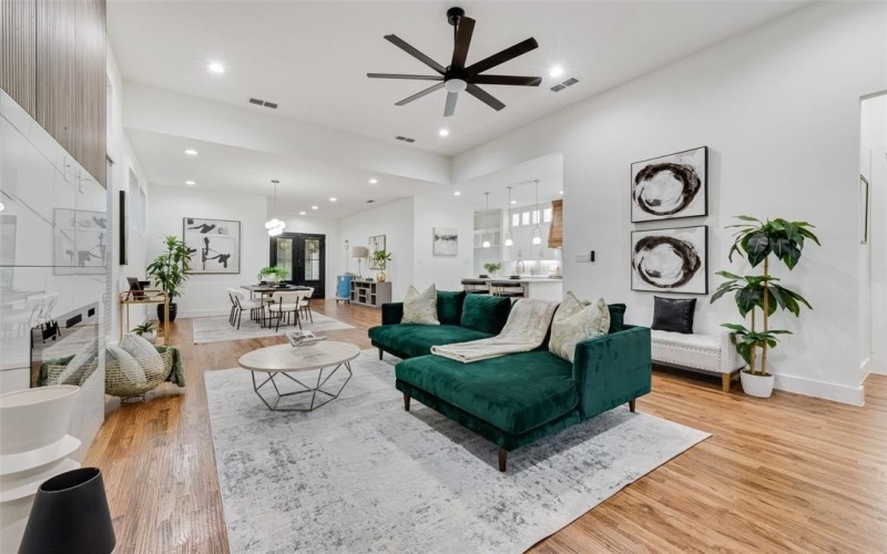 1234 Flanders Street, Dallas, TX 75208, 4 Habitaciones Habitaciones , ,3 BañosBaños,Residential,En Venta,1234 Flanders Street,0,21065951