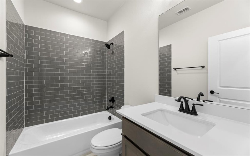 2122 NW Bloomsbury Lane, Forney, TX 75126, 4 Bedrooms Bedrooms, ,2 BathroomsBathrooms,Residential,For Sale,2122 NW Bloomsbury Lane,0,21065959