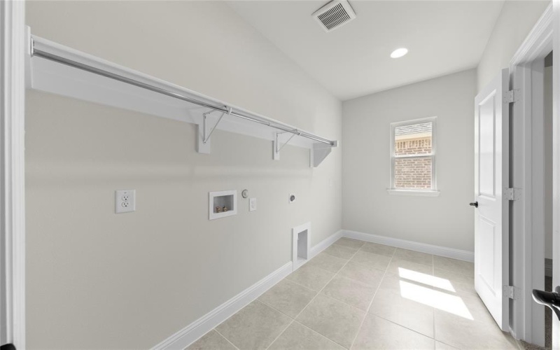 2502 NW Sturgis Street, Forney, TX 75126, 4 Bedrooms Bedrooms, ,3 BathroomsBathrooms,Residential,For Sale,2502 NW Sturgis Street,0,21065977