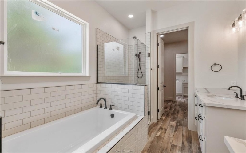 5847 Thousand Oaks Road, College Station, TX 77845, 4 Bedrooms Bedrooms, ,2 BathroomsBathrooms,Residential,For Sale,5847 Thousand Oaks Road,0,25010063