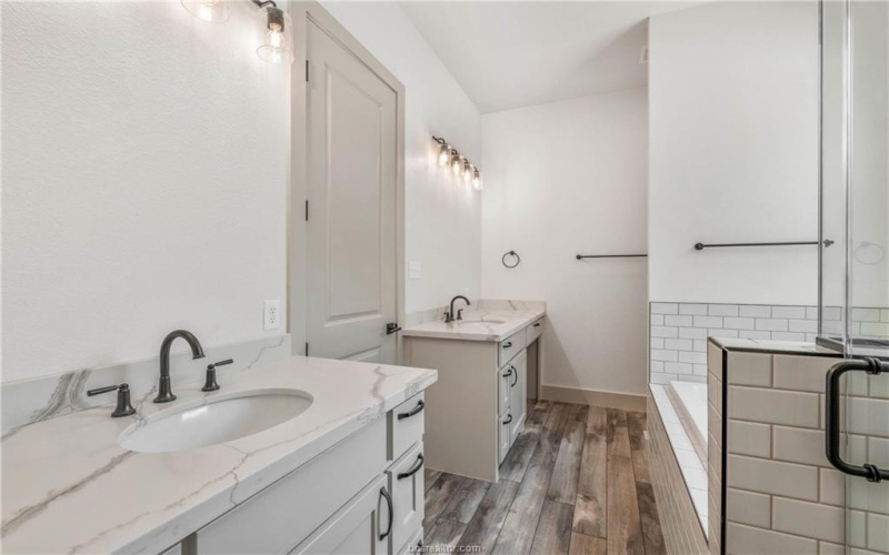 5847 Thousand Oaks Road, College Station, TX 77845, 4 Bedrooms Bedrooms, ,2 BathroomsBathrooms,Residential,For Sale,5847 Thousand Oaks Road,0,25010063
