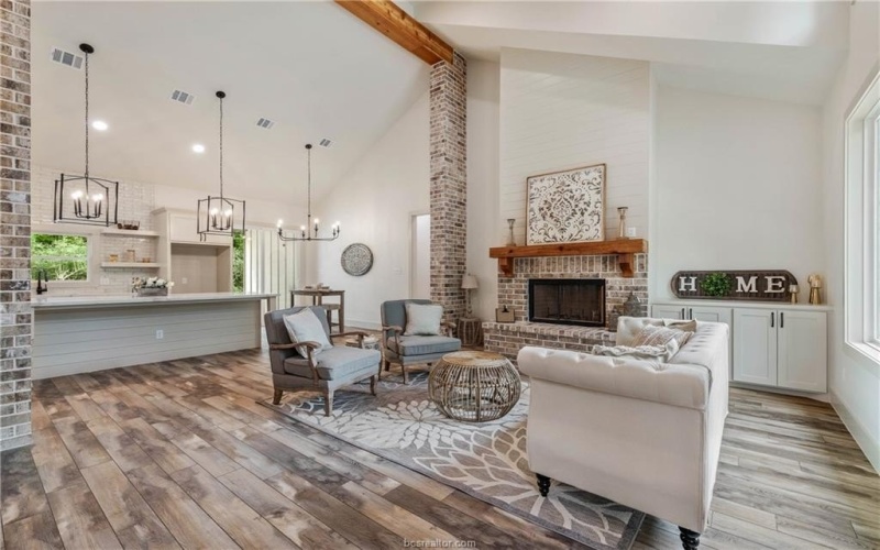 5847 Thousand Oaks Road, College Station, TX 77845, 4 Bedrooms Bedrooms, ,2 BathroomsBathrooms,Residential,For Sale,5847 Thousand Oaks Road,0,25010063