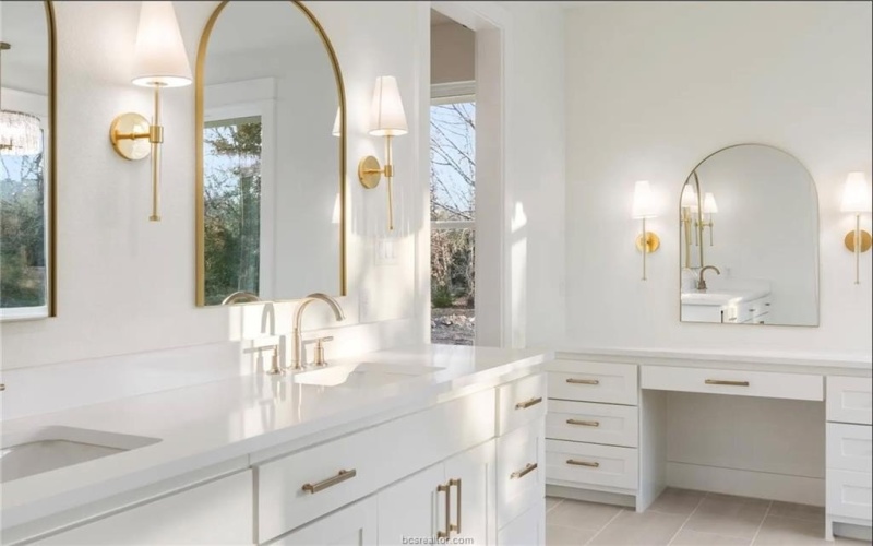 5848 Thousand Oaks Road, College Station, TX 77845, 5 Bedrooms Bedrooms, ,3 BathroomsBathrooms,Residential,For Sale,5848 Thousand Oaks Road,0,25010068
