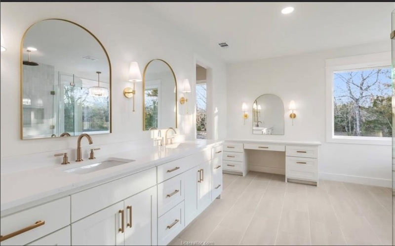 5848 Thousand Oaks Road, College Station, TX 77845, 5 Bedrooms Bedrooms, ,3 BathroomsBathrooms,Residential,For Sale,5848 Thousand Oaks Road,0,25010068