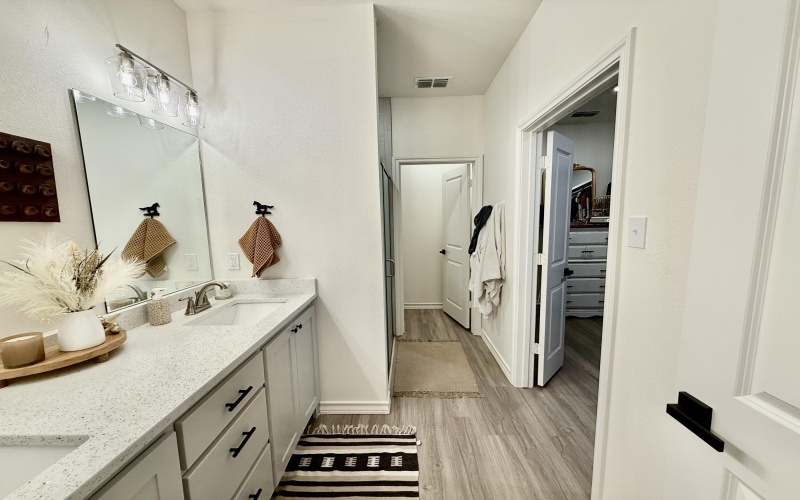 5881 Urbana Pl, Lubbock, TX 79407, 11 Bedrooms Bedrooms, ,8 BathroomsBathrooms,Residential Multi Family,For Sale,5881 Urbana Pl,0,202560814