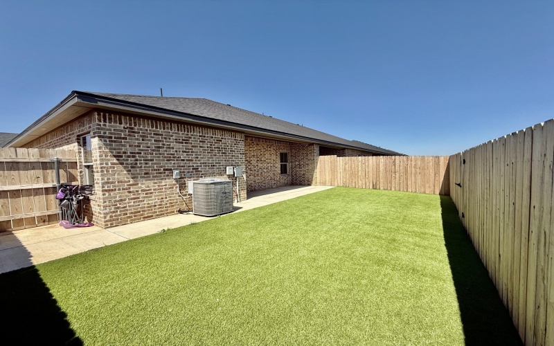 5881 Urbana Pl, Lubbock, TX 79407, 11 Bedrooms Bedrooms, ,8 BathroomsBathrooms,Residential Multi Family,For Sale,5881 Urbana Pl,0,202560814
