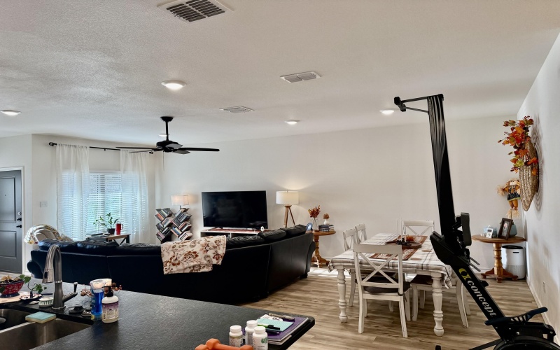 5881 Urbana Pl, Lubbock, TX 79407, 11 Bedrooms Bedrooms, ,8 BathroomsBathrooms,Residential Multi Family,For Sale,5881 Urbana Pl,0,202560814
