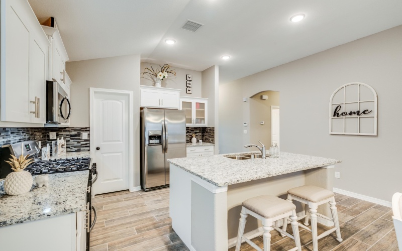 13825 Summer Valley Avenue, El Paso, TX 79928, 4 Bedrooms Bedrooms, ,3 BathroomsBathrooms,Residential,For Sale,13825 Summer Valley Avenue,921123