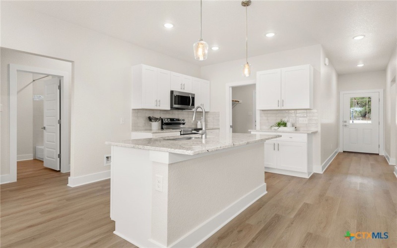 952 Rimrock Cove, Spring Branch, TX 78070, 3 Habitaciones Habitaciones , ,2 BañosBaños,Residential,En Venta,952 Rimrock Cove,0,593275