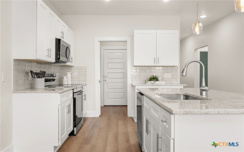 952 Rimrock Cove, Spring Branch, TX 78070, 3 Habitaciones Habitaciones , ,2 BañosBaños,Residential,En Venta,952 Rimrock Cove,0,593275