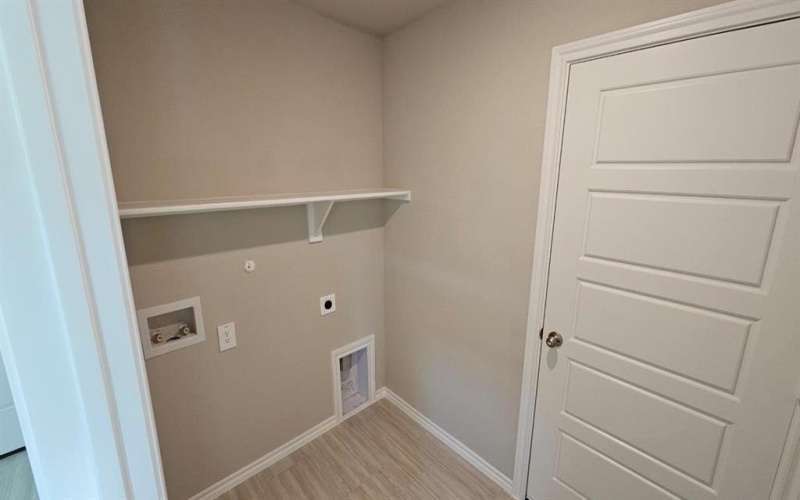 7516 MISTY CREEK Drive, Denton, TX 76259, 3 Habitaciones Habitaciones , ,2 BañosBaños,Residential,En Venta,7516 MISTY CREEK Drive,0,21065237