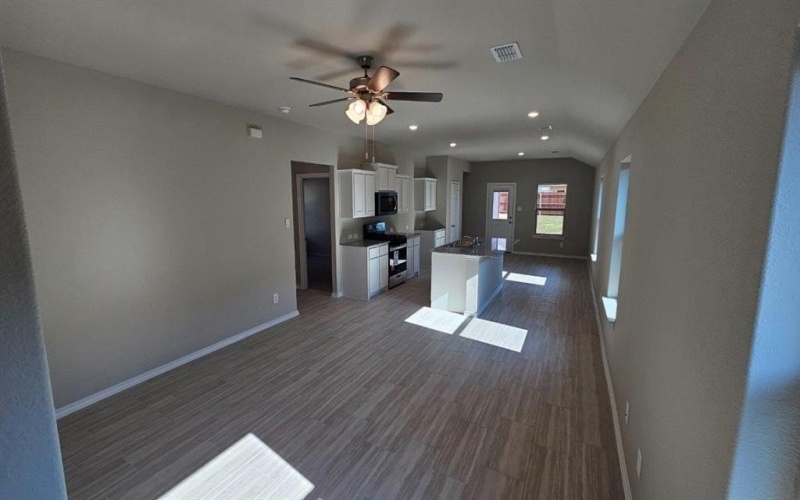 7516 MISTY CREEK Drive, Denton, TX 76259, 3 Habitaciones Habitaciones , ,2 BañosBaños,Residential,En Venta,7516 MISTY CREEK Drive,0,21065237