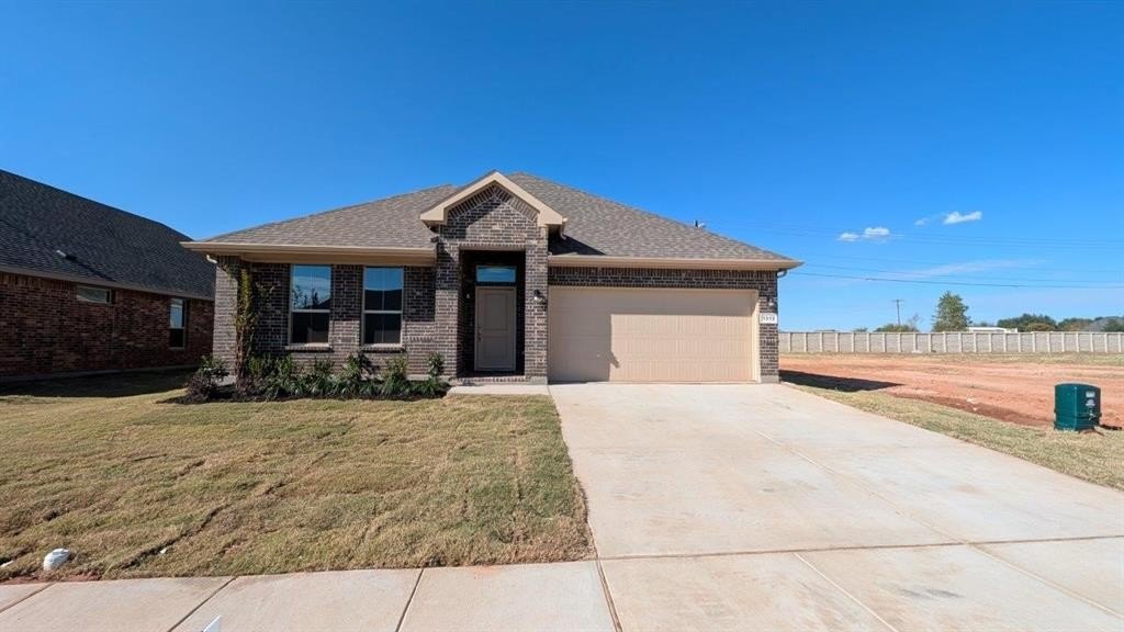1312 BRISTOL Way, Granbury, TX 76048, 4 Bedrooms Bedrooms, ,2 BathroomsBathrooms,Residential,For Sale,1312 BRISTOL Way,0,21065264