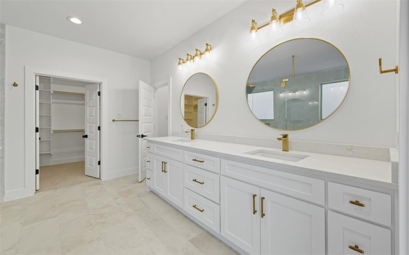 3003 Oak Bourne Drive, Arlington, TX 76016, 5 Habitaciones Habitaciones , ,3 BañosBaños,Residential,En Venta,3003 Oak Bourne Drive,0,21065779