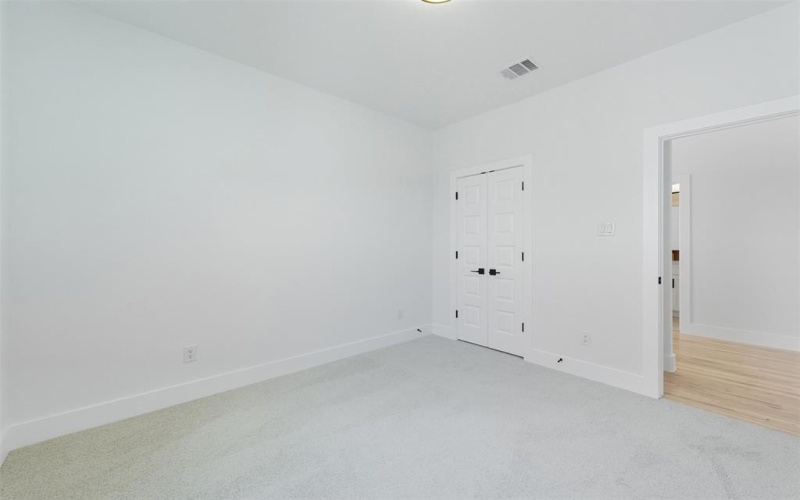 3003 Oak Bourne Drive, Arlington, TX 76016, 5 Habitaciones Habitaciones , ,3 BañosBaños,Residential,En Venta,3003 Oak Bourne Drive,0,21065779