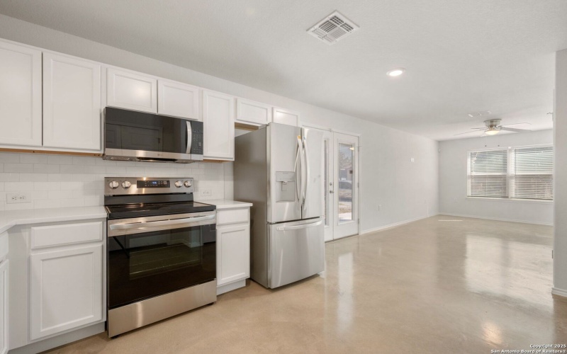 631 E Carolina unit: 4 #4, San Antonio, TX 78210, 2 Habitaciones Habitaciones , ,1 BañoBaños,Residential,En Venta,631 E Carolina unit: 4,0,1909421