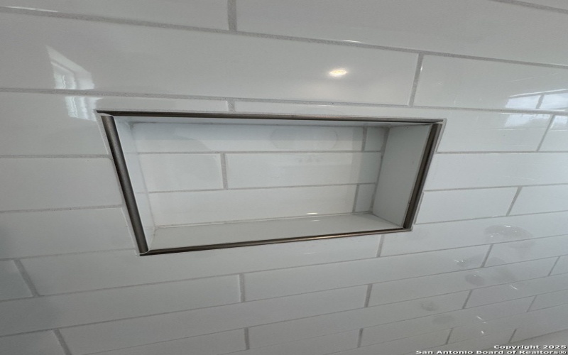 631 E Carolina unit: 4 #4, San Antonio, TX 78210, 2 Habitaciones Habitaciones , ,1 BañoBaños,Residential,En Venta,631 E Carolina unit: 4,0,1909421