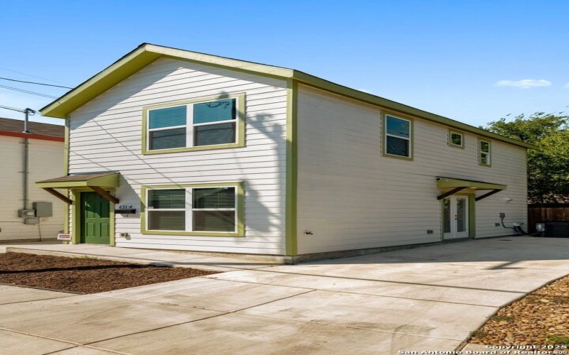 631 E Carolina unit: 4 #4, San Antonio, TX 78210, 2 Habitaciones Habitaciones , ,1 BañoBaños,Residential,En Venta,631 E Carolina unit: 4,0,1909421