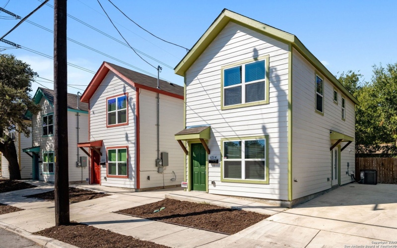 631 E Carolina unit: 4 #4, San Antonio, TX 78210, 2 Habitaciones Habitaciones , ,1 BañoBaños,Residential,En Venta,631 E Carolina unit: 4,0,1909421