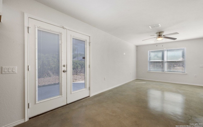 631 E Carolina unit: 4 #4, San Antonio, TX 78210, 2 Habitaciones Habitaciones , ,1 BañoBaños,Residential,En Venta,631 E Carolina unit: 4,0,1909421