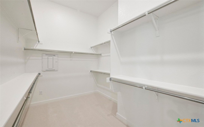 367 Muddy Creek, Kyle, TX 78640, 4 Bedrooms Bedrooms, ,5 BathroomsBathrooms,Residential,For Sale,367 Muddy Creek,0,573819