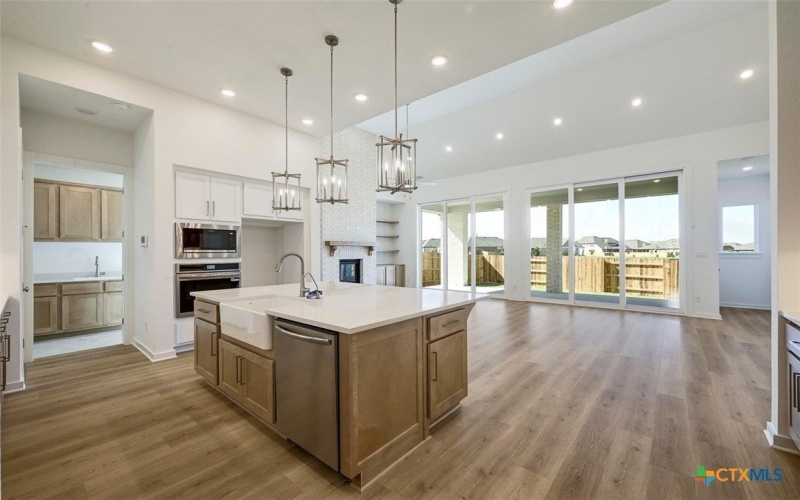 367 Muddy Creek, Kyle, TX 78640, 4 Bedrooms Bedrooms, ,5 BathroomsBathrooms,Residential,For Sale,367 Muddy Creek,0,573819