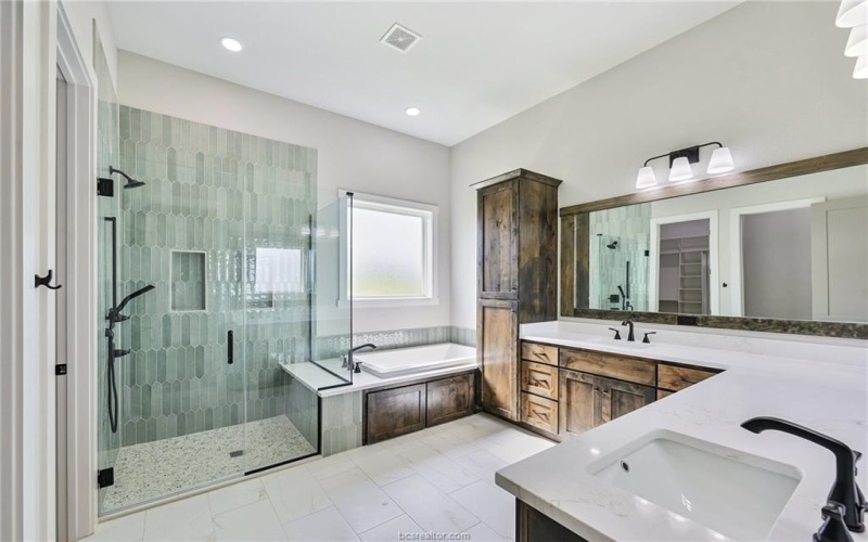 6609 Ridgeview Estates Lane, Bryan, TX 77808, 4 Bedrooms Bedrooms, ,3 BathroomsBathrooms,Residential,For Sale,6609 Ridgeview Estates Lane,0,25009922