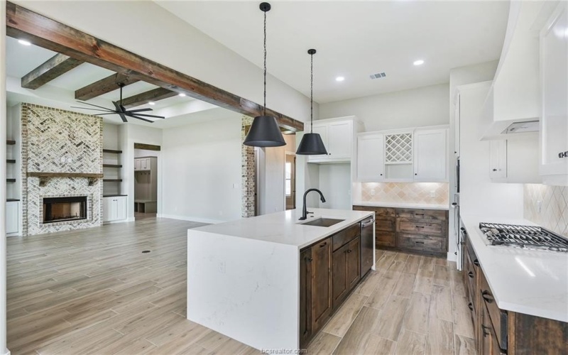 6609 Ridgeview Estates Lane, Bryan, TX 77808, 4 Bedrooms Bedrooms, ,3 BathroomsBathrooms,Residential,For Sale,6609 Ridgeview Estates Lane,0,25009922