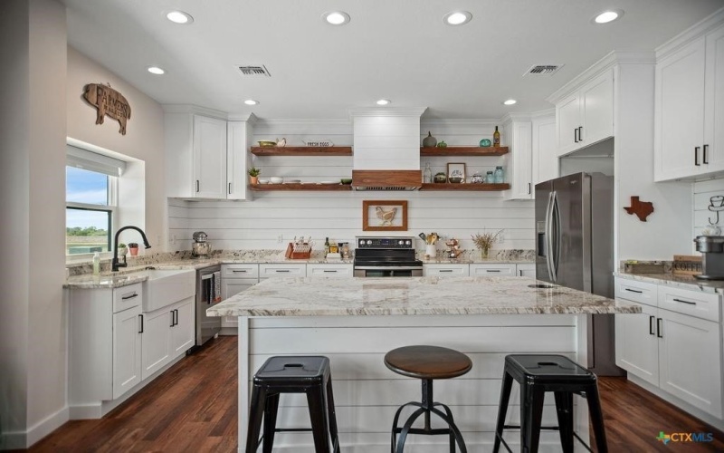 55 State Highway 316, Port Lavaca, TX 77979, 4 Habitaciones Habitaciones , ,3 BañosBaños,Residential,En Venta,55 State Highway 316,0,465241