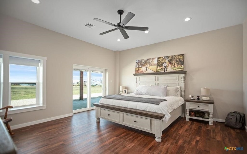 55 State Highway 316, Port Lavaca, TX 77979, 4 Habitaciones Habitaciones , ,3 BañosBaños,Residential,En Venta,55 State Highway 316,0,465241