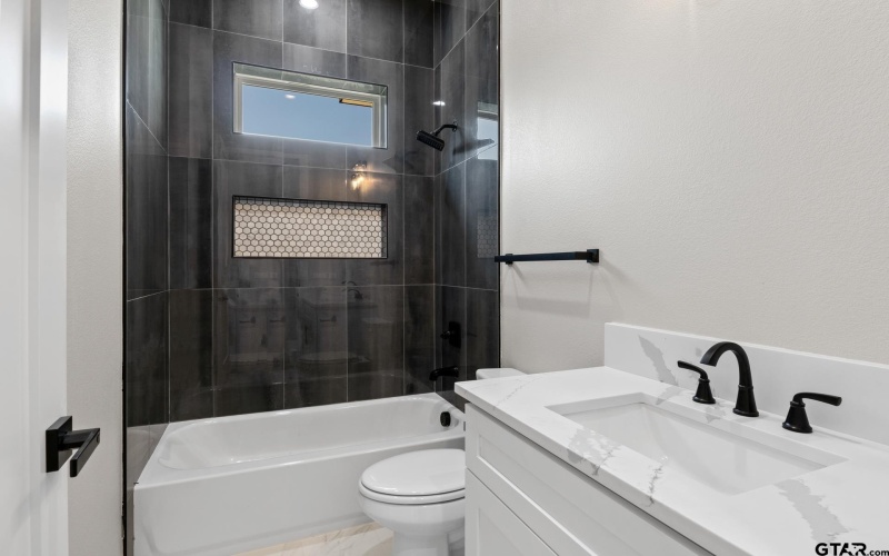 2732 Stone Hedge, Mt Pleasant, TX 75455, 4 Habitaciones Habitaciones , ,3 BañosBaños,Residential,En Venta,2732 Stone Hedge,0,25014173