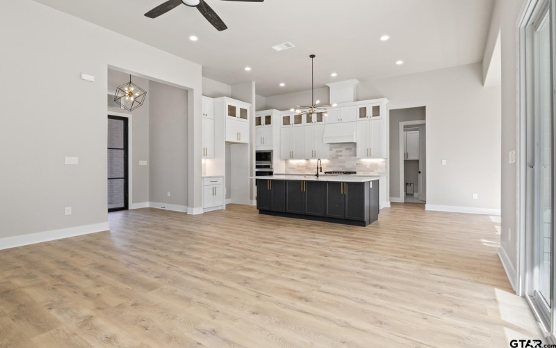 2732 Stone Hedge, Mt Pleasant, TX 75455, 4 Habitaciones Habitaciones , ,3 BañosBaños,Residential,En Venta,2732 Stone Hedge,0,25014173