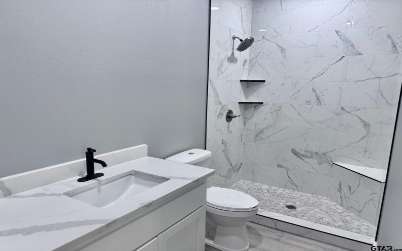 536 Alabama Street, Jacksonville, TX 75766, 3 Habitaciones Habitaciones , ,2 BañosBaños,Residential,En Venta,536 Alabama Street,0,25014191