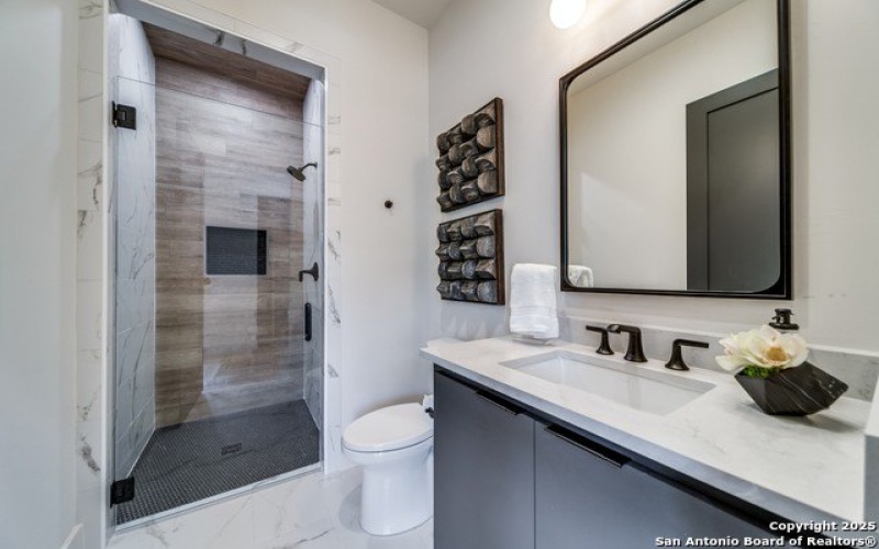 401 Oak Park Dr Unit B, Boerne, TX 78006, 3 Bedrooms Bedrooms, ,3 BathroomsBathrooms,Residential,For Sale,401 Oak Park Dr Unit B,0,1909473
