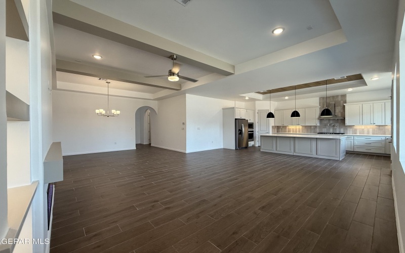 14548 Tierra Campeon Avenue, El Paso, TX 79938, 4 Habitaciones Habitaciones , ,3 BañosBaños,Residential,En Venta,14548 Tierra Campeon Avenue,0,921158